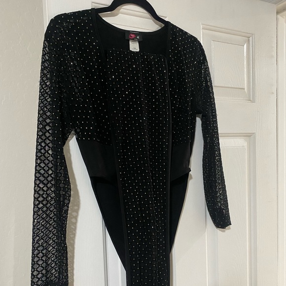 COPY - Two piece glam sparkly set size Medium - Picture 2 of 5